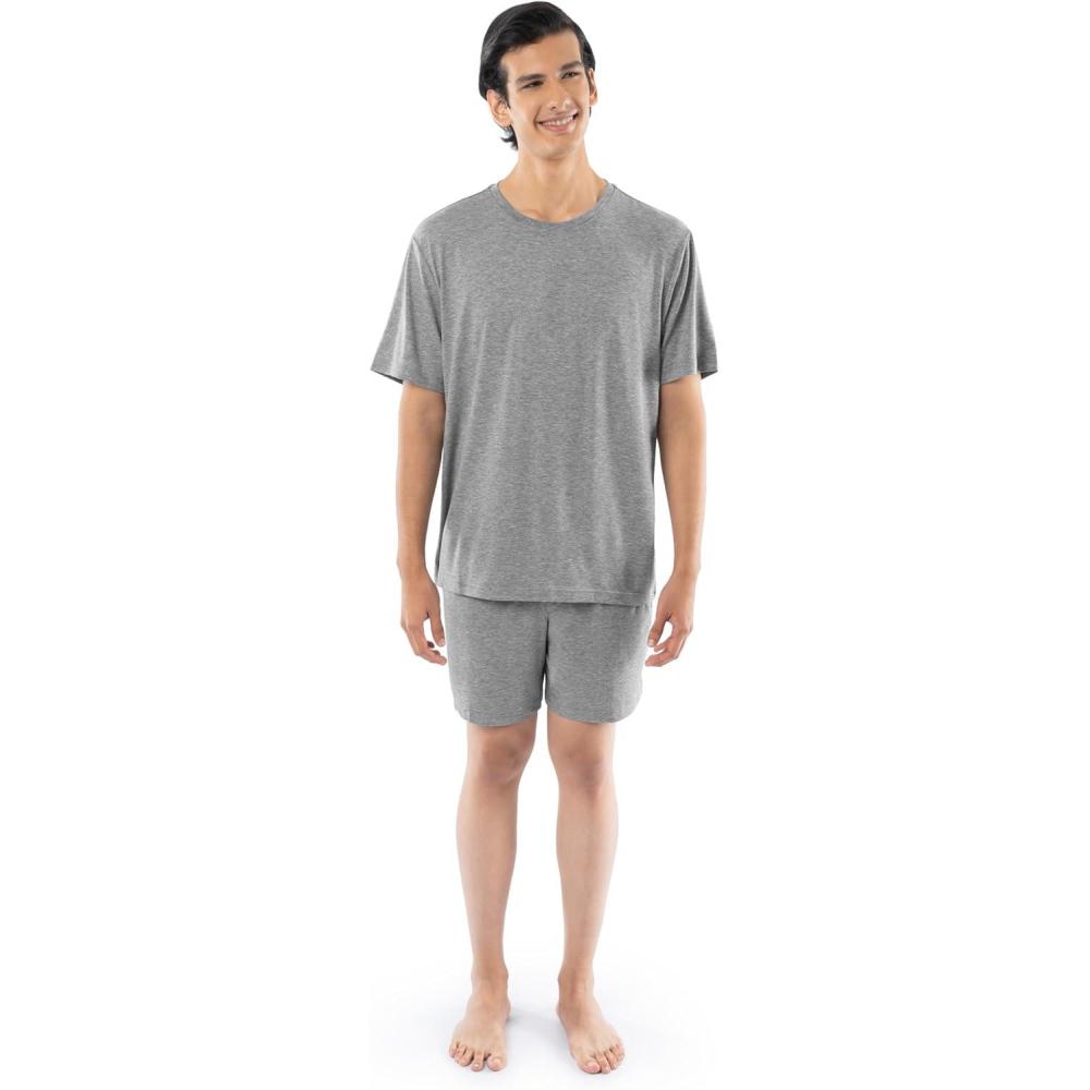 image:imageFruit of the Loom Mens 360 Stretch Short Sleeve Shirt and Shorts Pajama Sleep SetGrey Heather